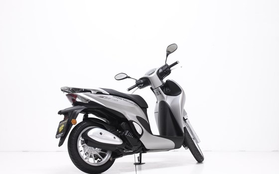 Motorrad Occasion Honda SH125 - Bild 5