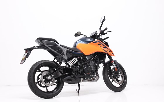 Motorrad Occasion KTM 125 Duke - Bild 3