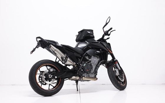 Motorrad Occasion KTM 890 Duke - Bild 3
