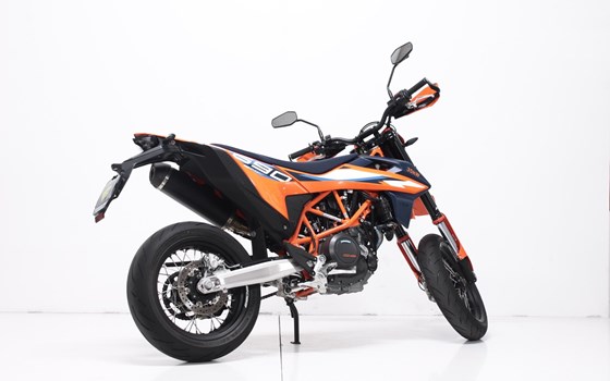 Motorrad Occasion KTM 690 SMC R - Bild 3