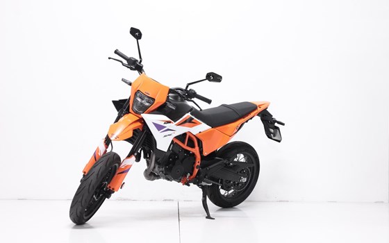 Motorrad Occasion KTM 390 SMC R - Bild 4