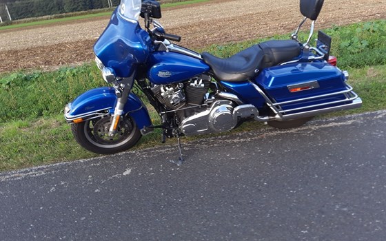 Gebrauchtmotorrad Harley-Davidson Electra Glide Classic FLHTC - Bild 4