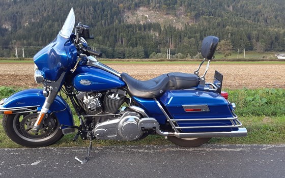 Gebrauchtmotorrad Harley-Davidson Electra Glide Classic FLHTC - Bild 7