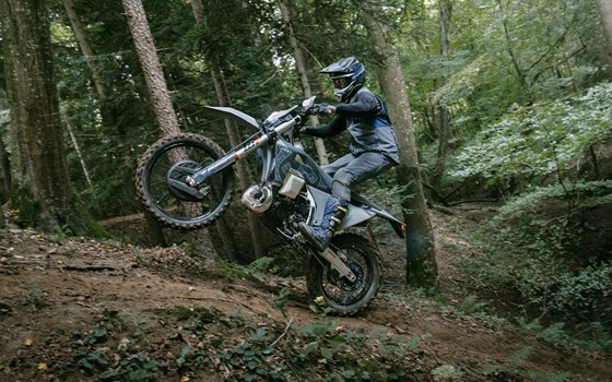 Neufahrzeug Husqvarna TE 300 PRO - Bild 12