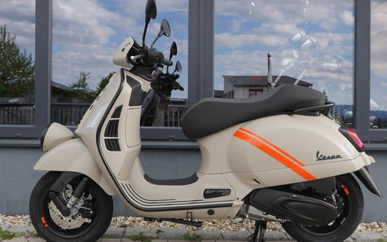 Neufahrzeug Vespa GTV Sei Giorni 300hpe - Bild 4