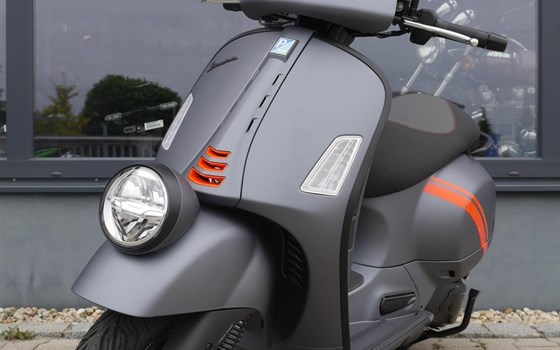 Neufahrzeug Vespa GTV Sei Giorni 300hpe - Bild 5