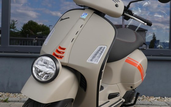 Neufahrzeug Vespa GTV 310 - Bild 10