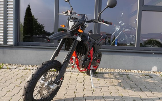 Neufahrzeug Beta RR 125 4T SM - Bild 13