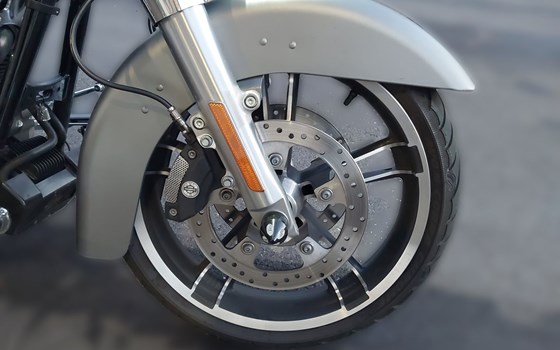 Gebrauchtmotorrad Harley-Davidson Touring Street Glide Special FLHXS - Bild 10