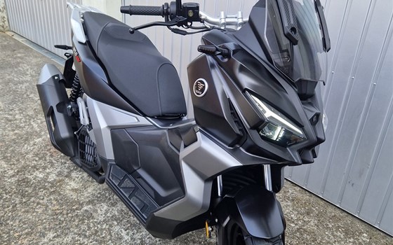 Neufahrzeug Voge SR1 ADV 125 ABS TCS - Bild 2