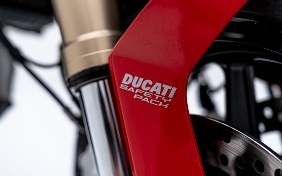 Motorrad Occasion Ducati Monster 1100 Evo - Bild 12