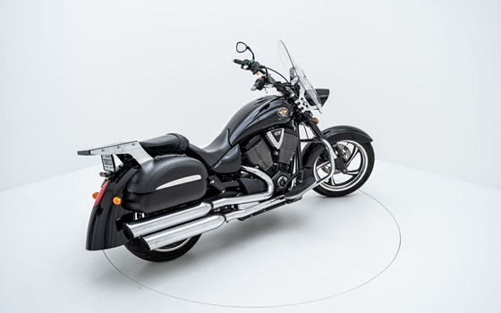 Motorrad Occasion Victory Kingpin 8-Ball - Bild 4