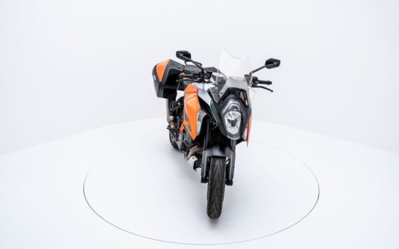 Motorrad Occasion KTM 1290 Super Duke GT - Bild 8