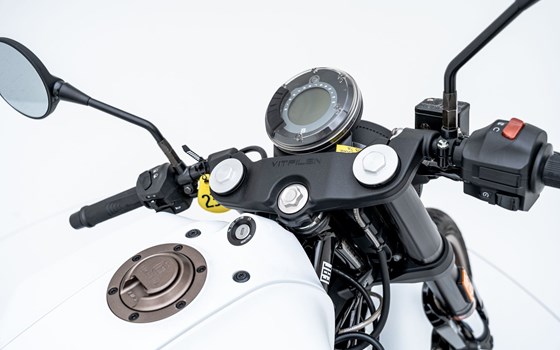 Motorrad Occasion Husqvarna Vitpilen 401 - Bild 9