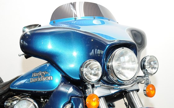 Motorrad Occasion Harley-Davidson Electra Glide Classic FLHTC - Bild 5