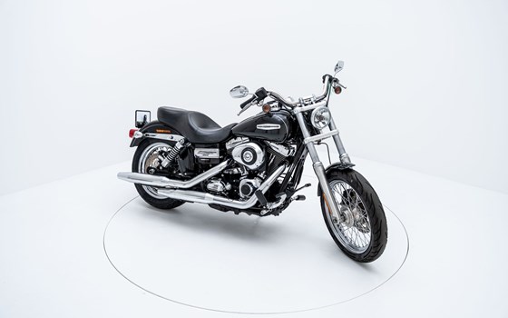 Motorrad Occasion Harley-Davidson Dyna Super Glide Custom FXDC - Bild 2