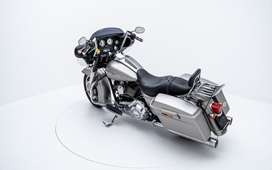 Motorrad Occasion Harley-Davidson Street Glide FLHX - Bild 5