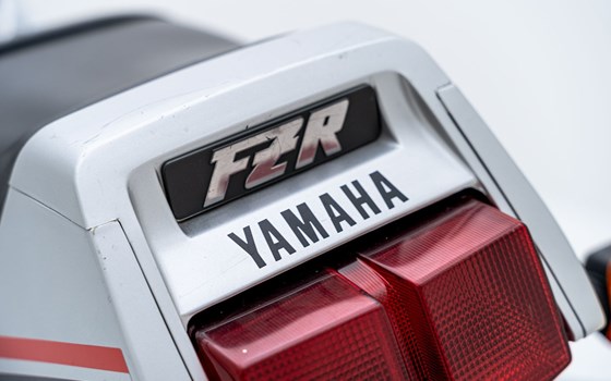 Motorrad Occasion Yamaha FZR 1000 EXUP - Bild 10