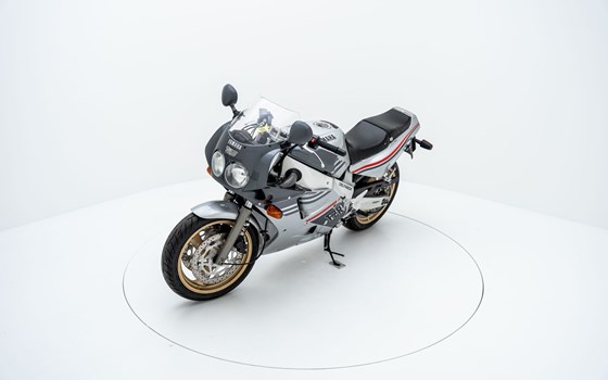 Motorrad Occasion Yamaha FZR 1000 EXUP - Bild 3