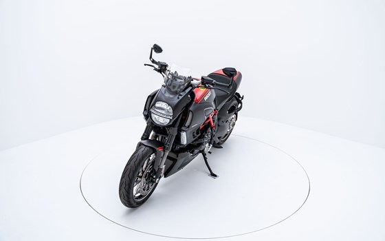 Motorrad Occasion Ducati Diavel 1200 - Bild 3