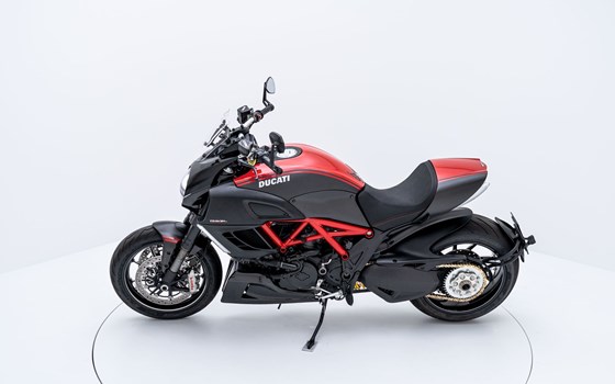 Motorrad Occasion Ducati Diavel 1200 - Bild 6