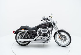 Harley-Davidson Sportster XL 1200C Custom