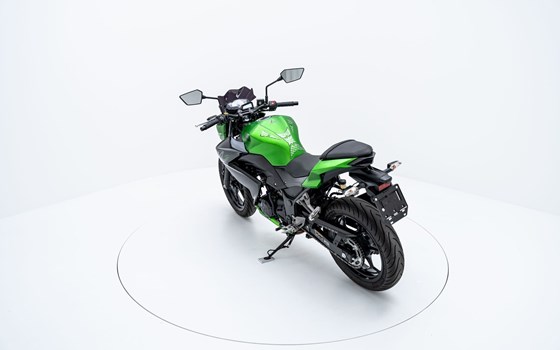 Motorrad Occasion Kawasaki Z 300 - Bild 5