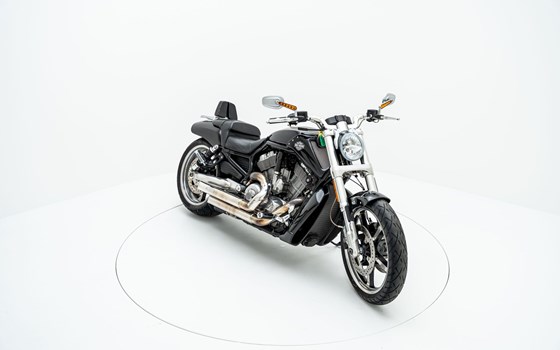 Motorrad Occasion Harley-Davidson V-Rod Muscle VRSCF - Bild 2