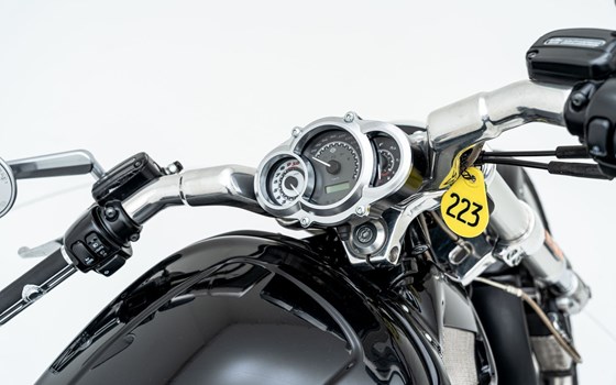 Motorrad Occasion Harley-Davidson V-Rod Muscle VRSCF - Bild 9