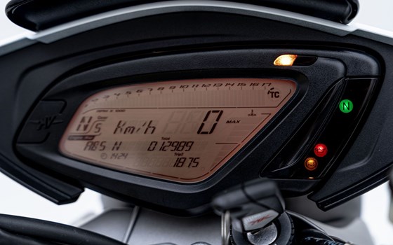 Motorrad Occasion MV Agusta Dragster 800 - Bild 9