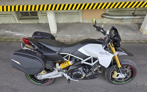Motorrad Occasion Aprilia Dorsoduro 1200 - Bild 4