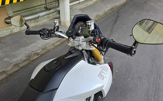 Motorrad Occasion Aprilia Dorsoduro 1200 - Bild 5