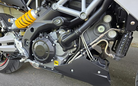Motorrad Occasion Aprilia Dorsoduro 1200 - Bild 9