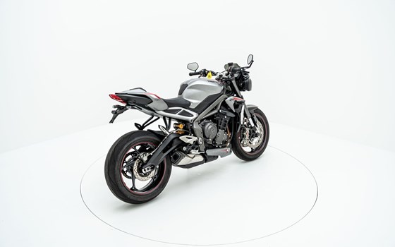 Motorrad Occasion Triumph Street Triple 765 RS - Bild 4