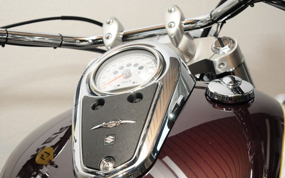 Motorrad Occasion Suzuki Intruder C1800R - Bild 5