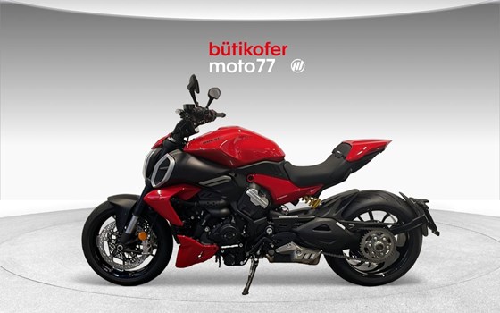 Motorrad Occasion Ducati Diavel V4 RS - Bild 4