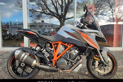 KTM 1290 Super Duke GT