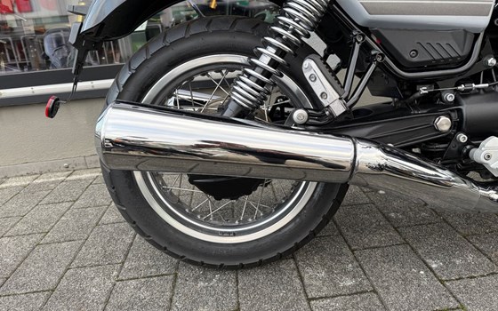 Gebrauchtmotorrad Moto Guzzi V7 Special - Bild 5