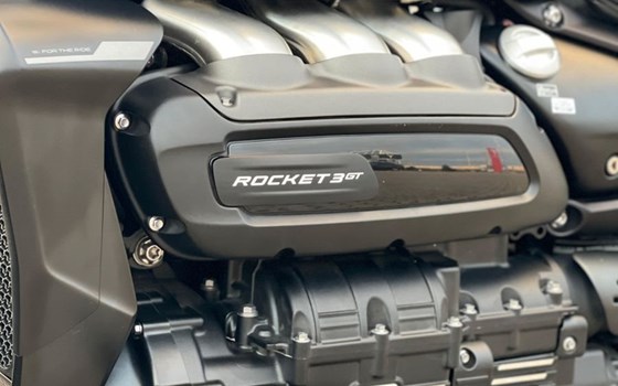 Gebrauchtmotorrad Triumph Rocket 3 Storm GT - Bild 14