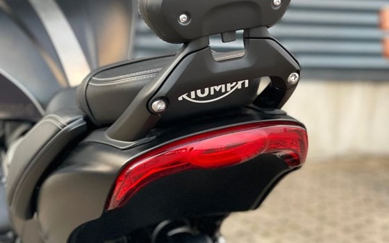 Gebrauchtmotorrad Triumph Rocket 3 Storm GT - Bild 9