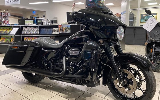 Gebrauchtmotorrad Harley-Davidson Touring Street Glide Special FLHXS - Bild 1