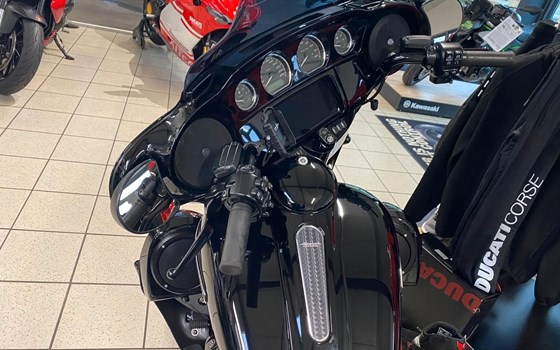 Gebrauchtmotorrad Harley-Davidson Touring Street Glide Special FLHXS - Bild 14