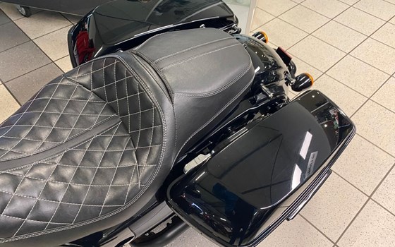 Gebrauchtmotorrad Harley-Davidson Touring Street Glide Special FLHXS - Bild 15