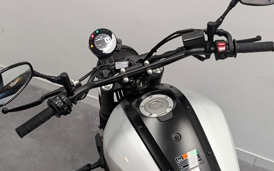 Gebrauchtmotorrad Yamaha XSR700 Legacy - Bild 5