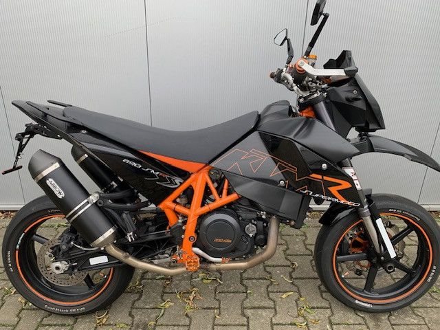 KTM 690 Supermoto