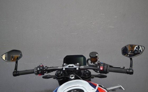 Gebrauchtmotorrad BMW M 1000 R - Bild 7