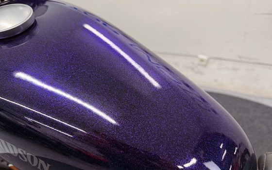 Gebrauchtmotorrad Harley-Davidson Sportster XL 883 N Iron - Bild 6