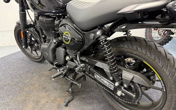 Gebrauchtmotorrad Royal Enfield HNTR 350 - Bild 3