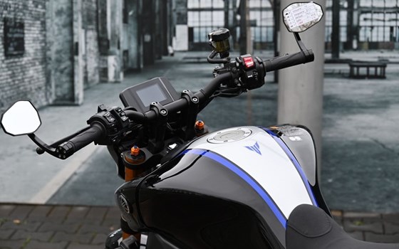 Gebrauchtmotorrad Yamaha MT-09 SP - Bild 11