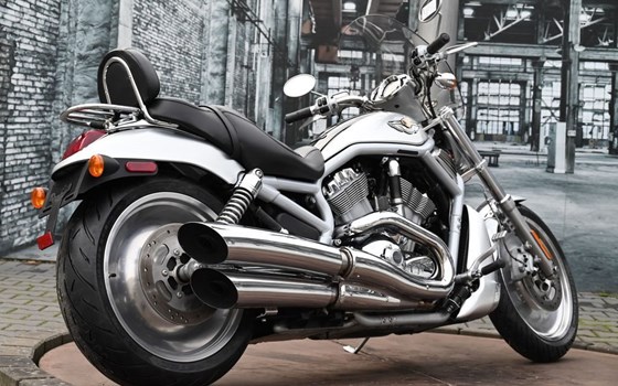 Gebrauchtmotorrad Harley-Davidson V-Rod VRSCA - Bild 11